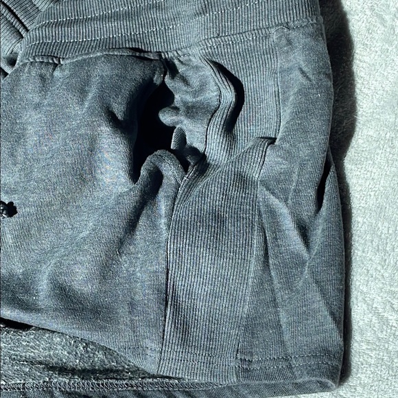 Threads 4 Thought Athletic Lounge Shorts Relaxed Fit - Picture 4 of 9